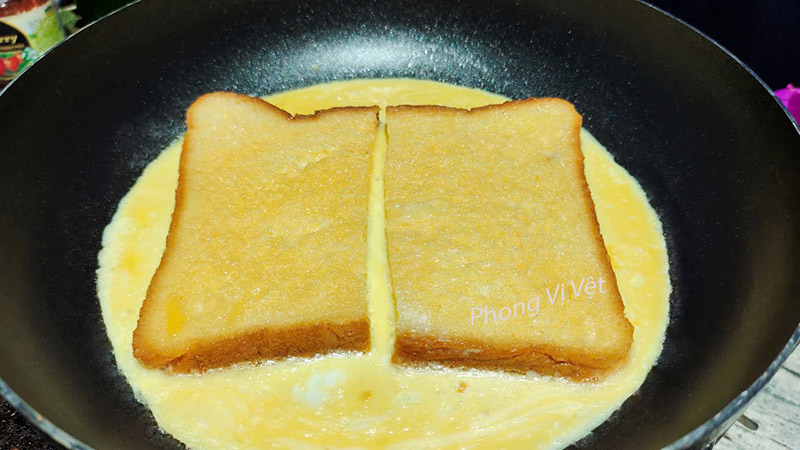 Cách làm bánh mì chiên bơ trứng